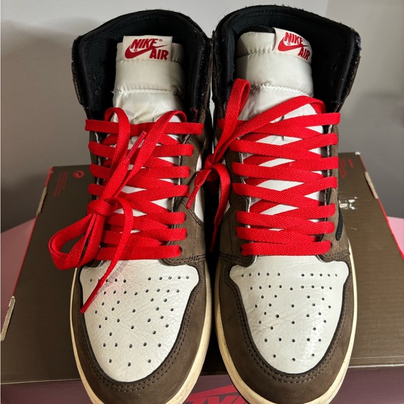Air Jordan 1 Travis Scott - Picture 3 of 6